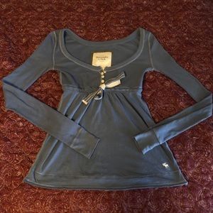 Slate blue Abercrombie and fitch long sleeve babydoll top